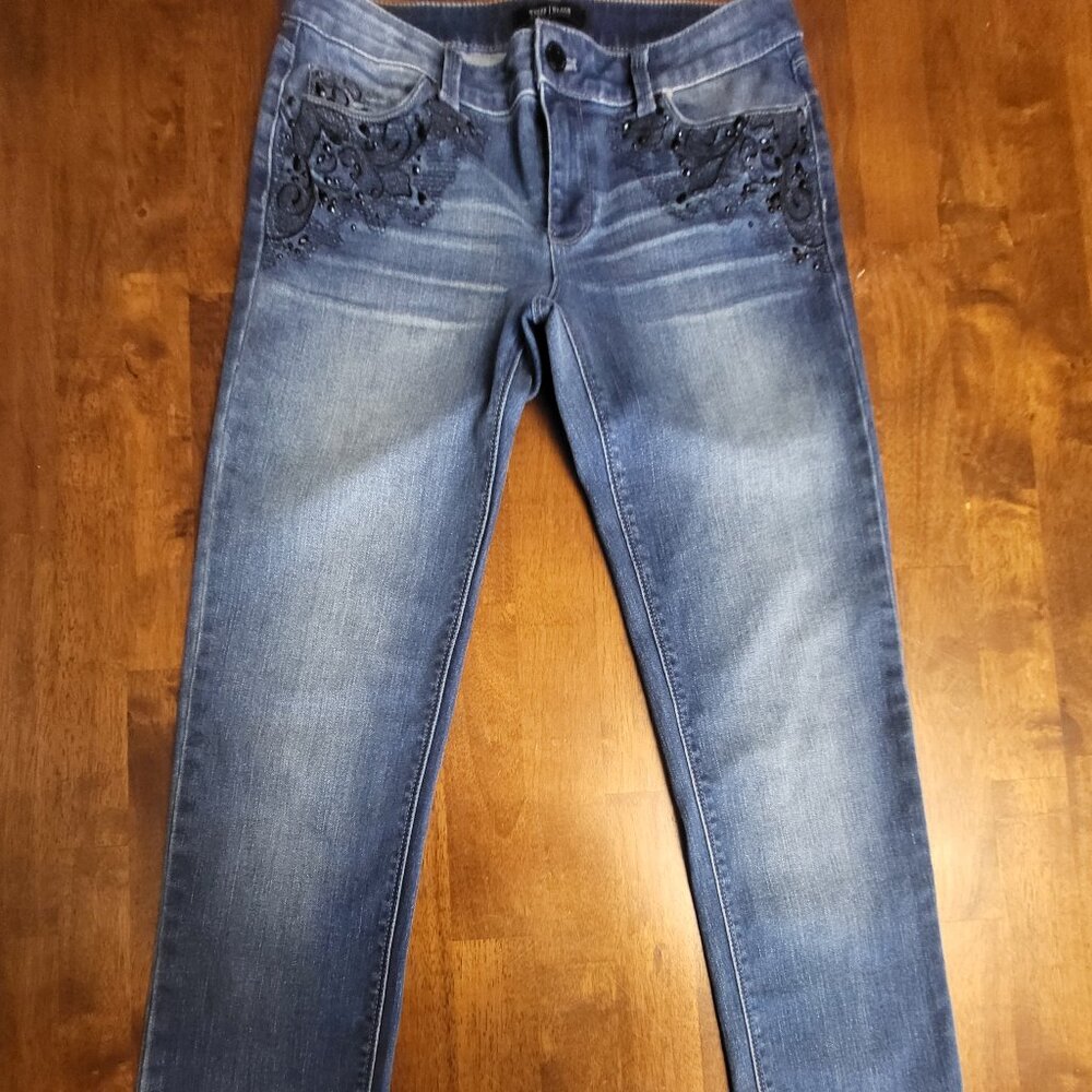 White House Black Market ~ Sz Slim 6 L ~ Embellished Jeans ~ EXCELLENT Condition